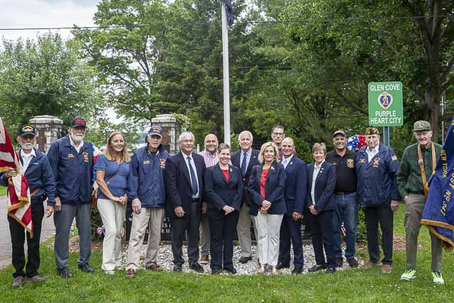 Website image from Legislator Delia DeRiggi-Whitton 023 2025 05 25 Morgan Park Banners Glen Cove Monuments 1617 Peter Budraitis Photo